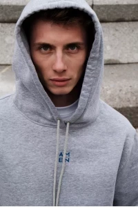 Толстовка с капюшоном серая